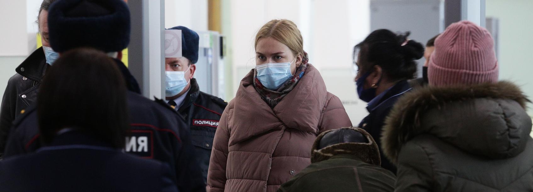 Ковидло и сидидомцы — какие новые слова вошли в нашу речь в 2020 году