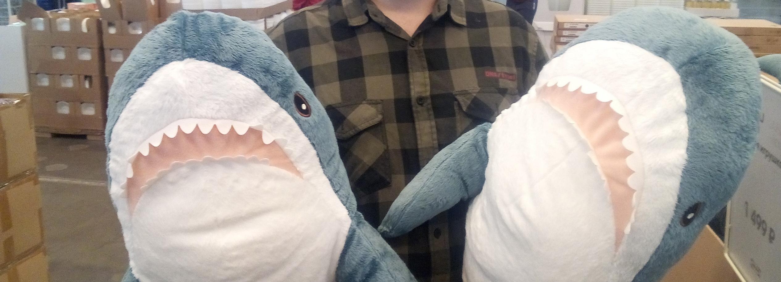 ИКЕА снимет с производства самую популярную игрушку — акулу Блохэй