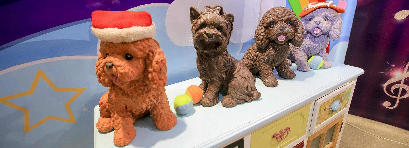 Рояль, я тебя съем: посетители шоколадной выставки покусали экспонаты