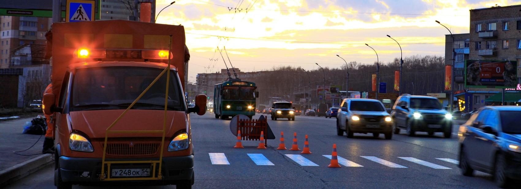 170 тонн смёта и грязи вывезли с улиц Новосибирска за сутки
