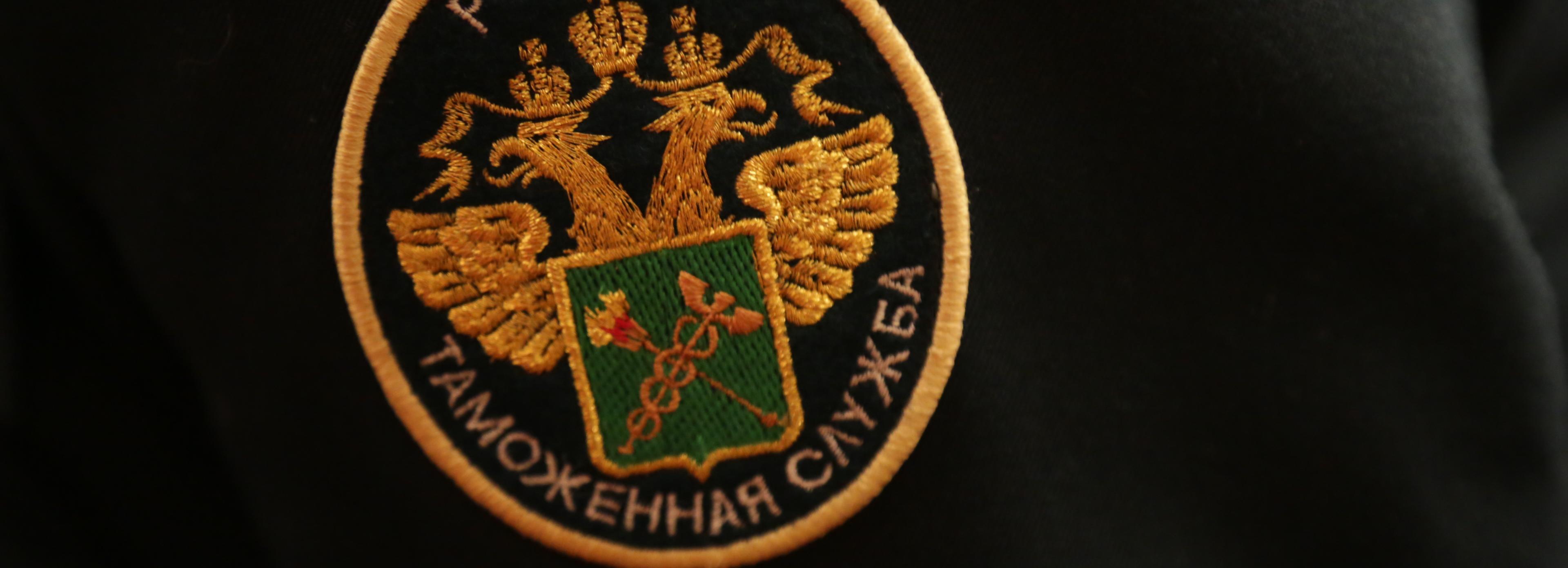 Посылку с 27 китайскими отмычками перехватили в Новосибирске