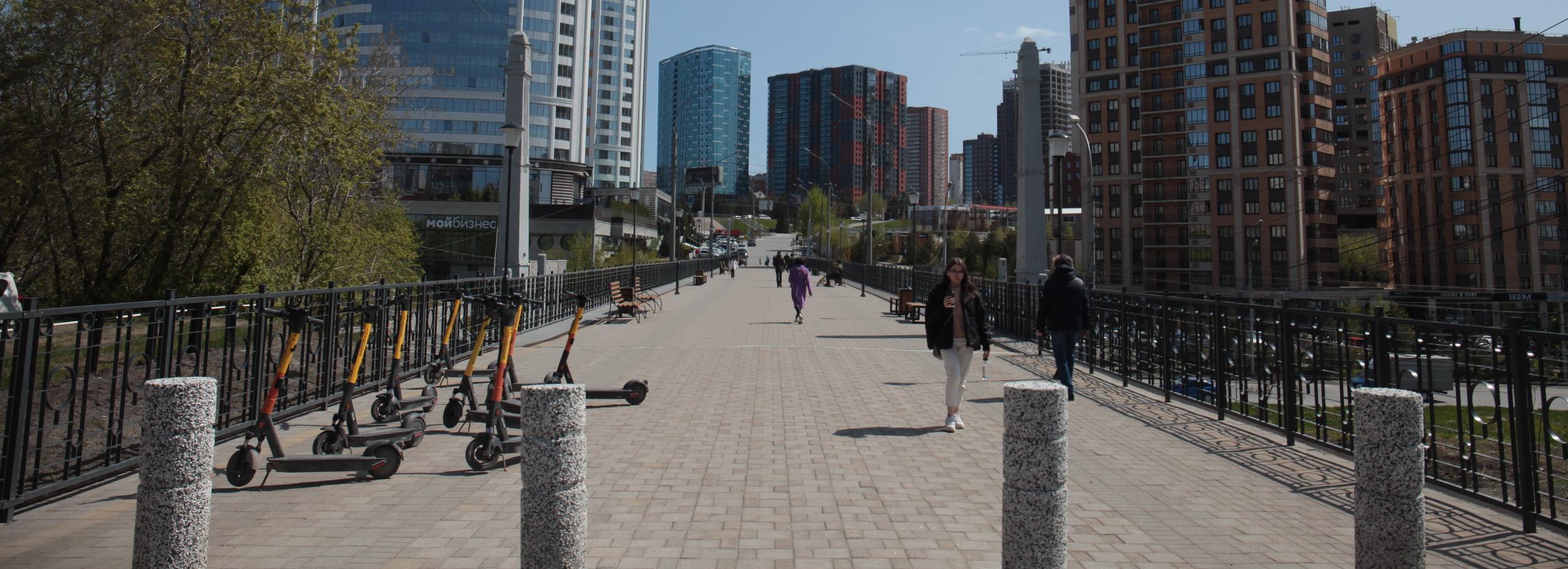 Историю создания Сибревкомовского моста собрали в фотовыставку