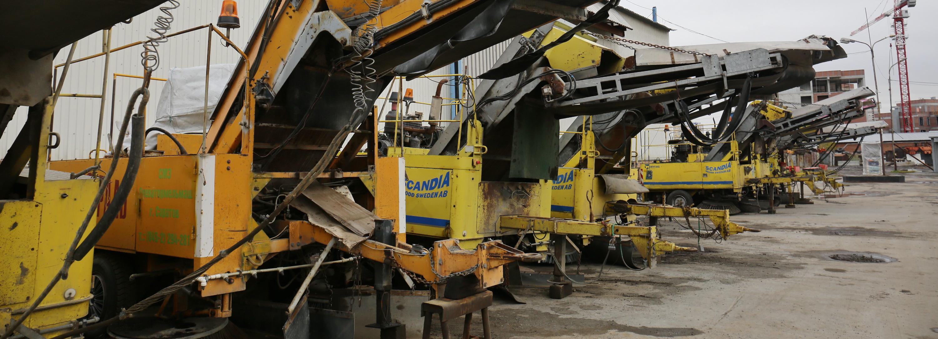 Вместо поливалки — баки для «Бионорда»: дорожники готовят технику к зиме