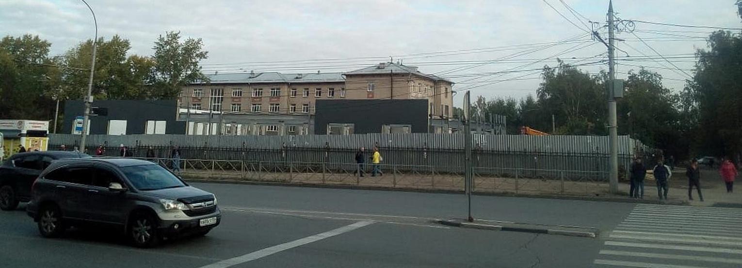 У незавершённого здания «Ленты» возле 34-й больницы сменился застройщик