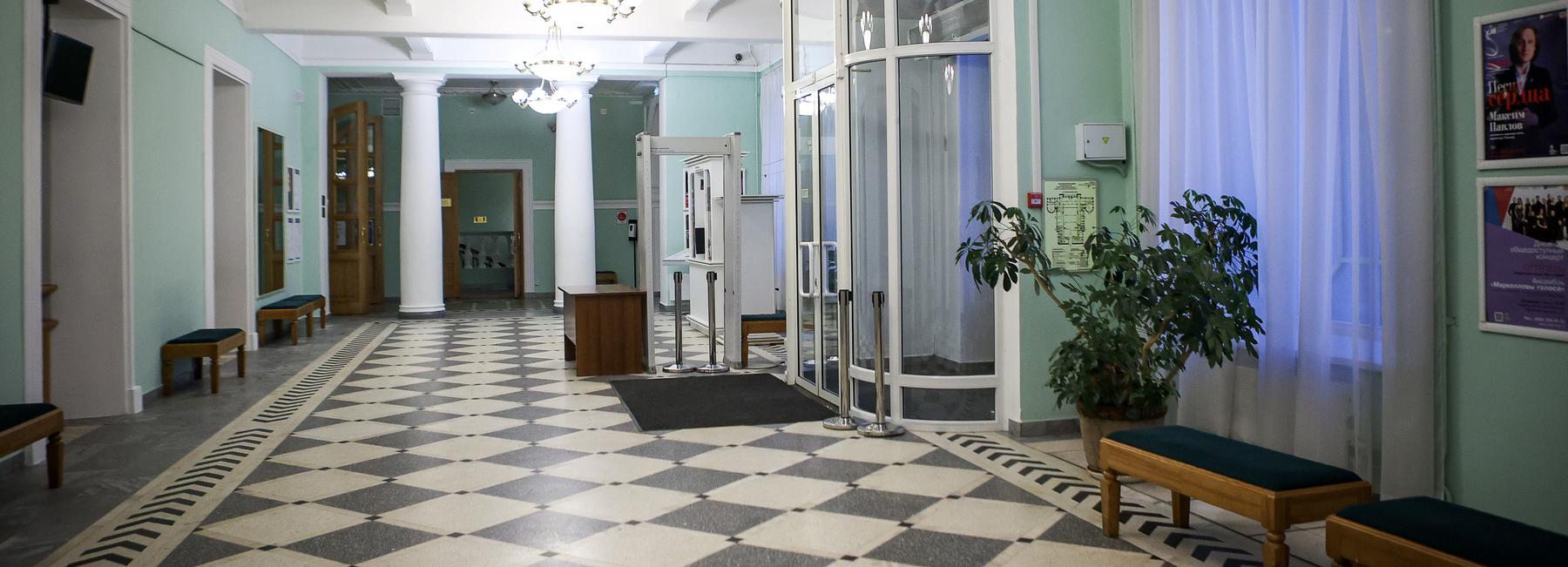 В Доме Ленина капитально отремонтируют все помещения и заменят сети