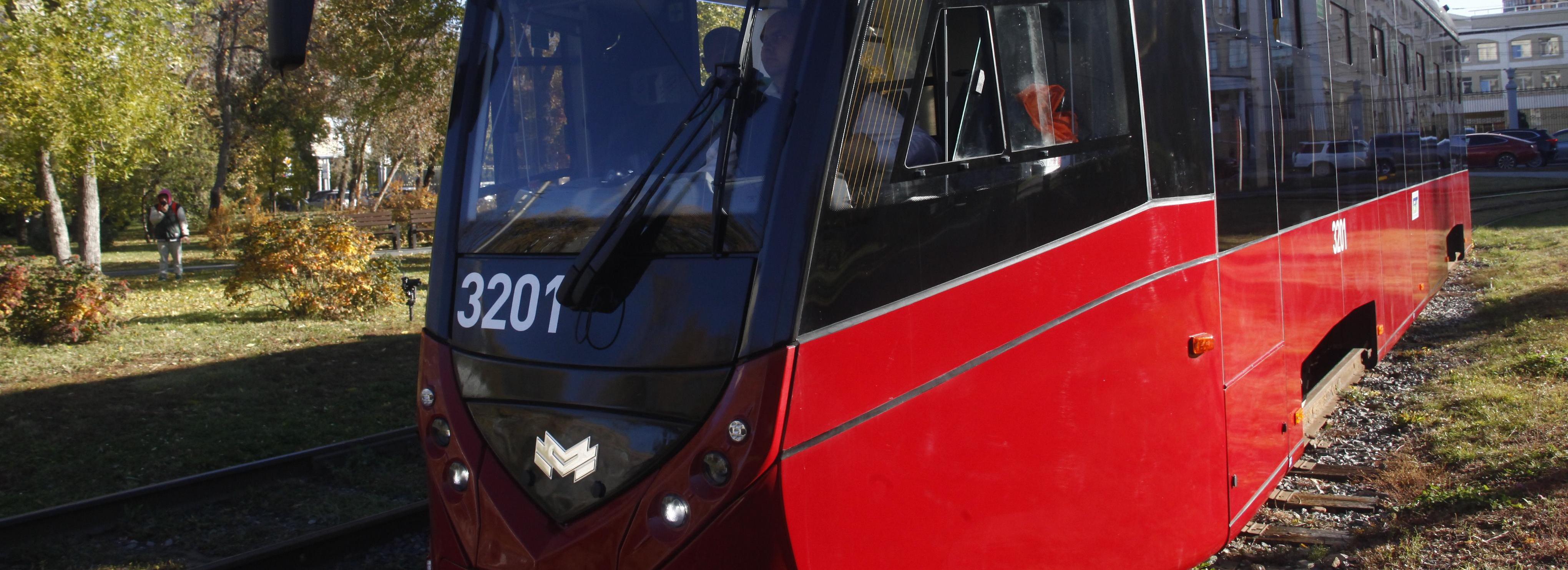 Первый трамвайный кузов из девяти прибыл в Новосибирск — мэр Кудрявцев