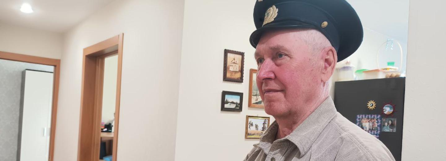 К прыжку с парашютом на 80-летие готовится новосибирский пенсионер