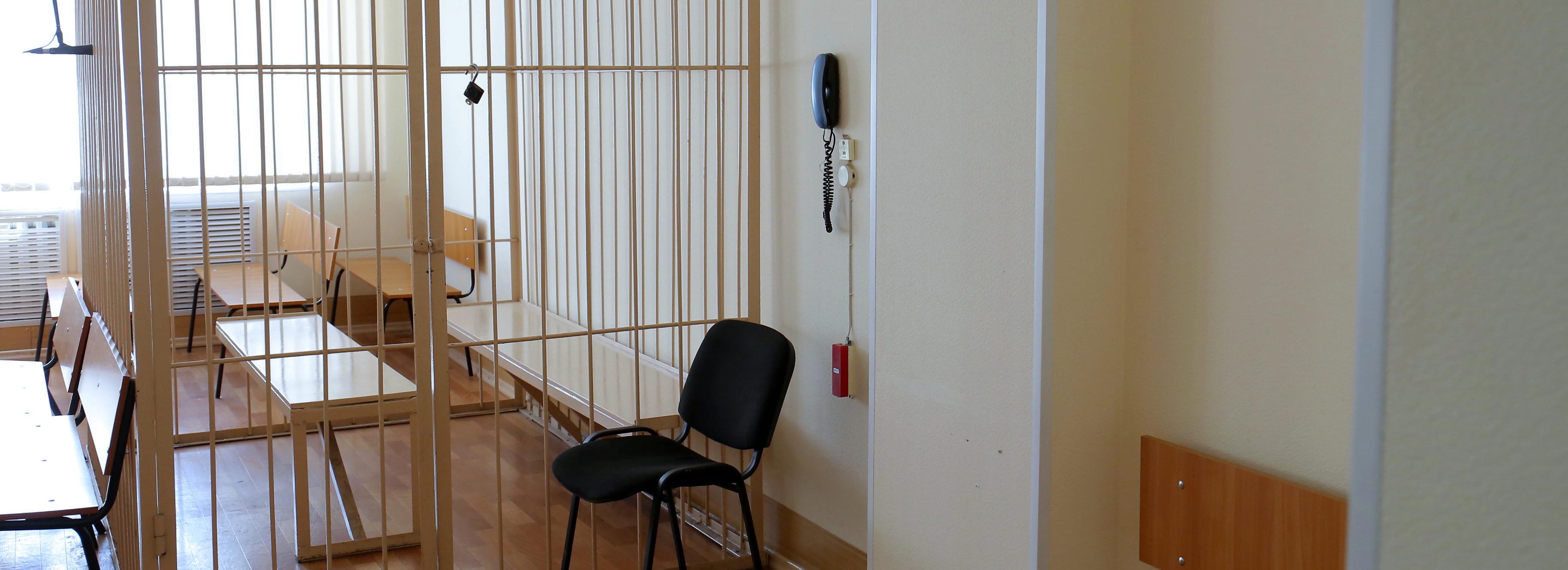 Строителя осудят за смертельное падение плиты в Новосибирске