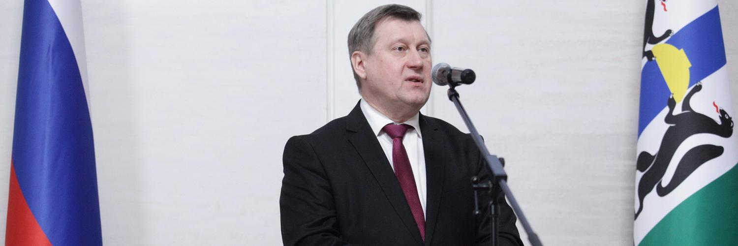 Мэр поздравляет новосибирцев с Днём российской науки