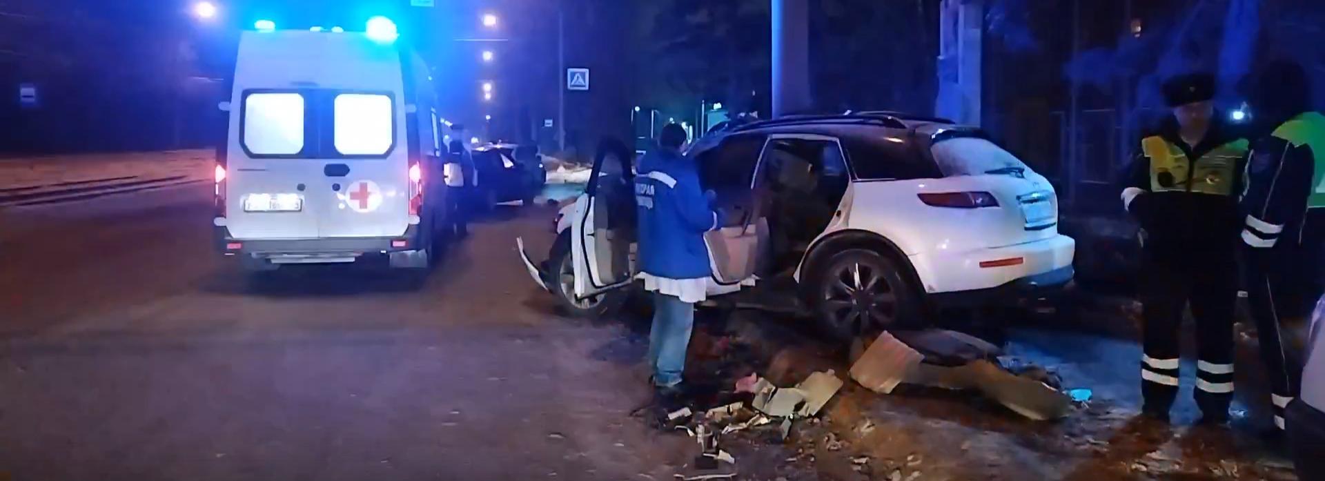 Пассажир «Инфинити» погиб в ДТП на улице Петухова в Новосибирске