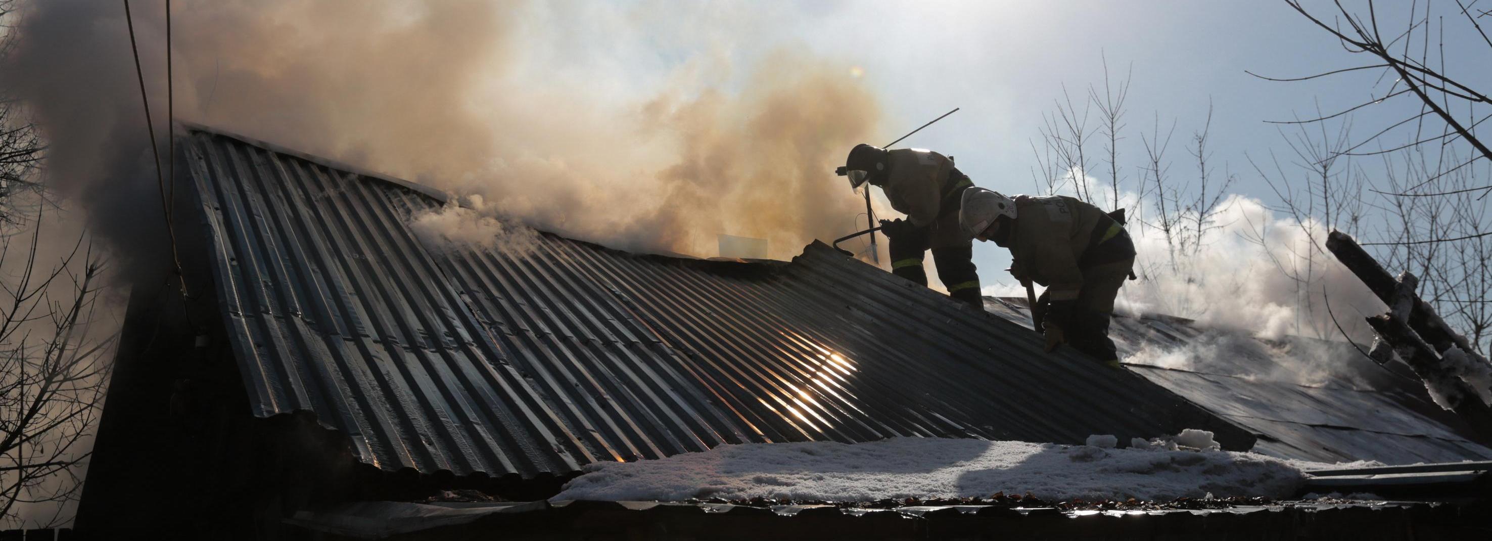 Трое отравились угарным газом из-за неисправного дымохода в Бердске