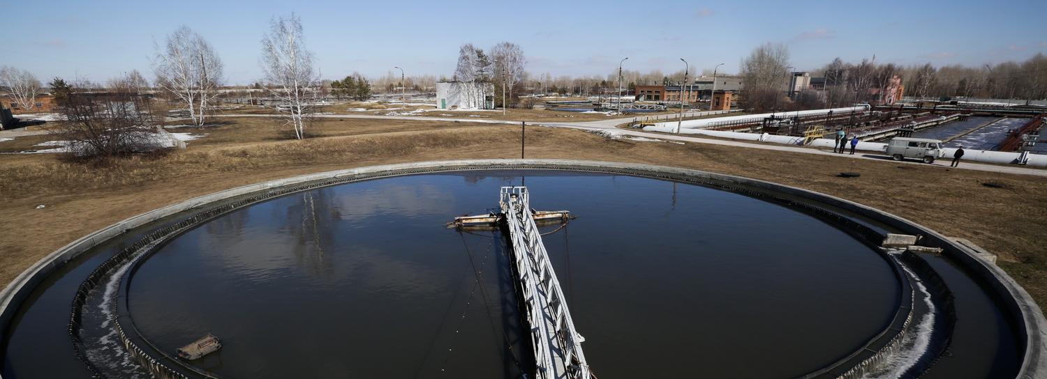 Сточную воду в Новосибирске чистят ультрафиолетом и насыщают кислородом