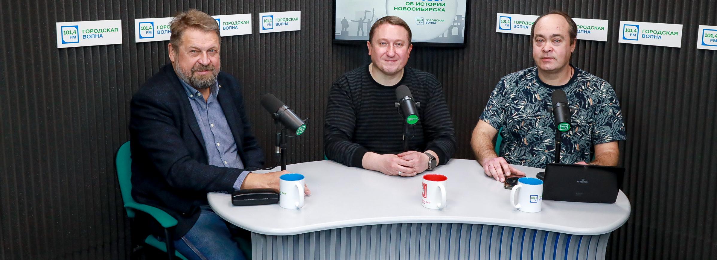 Разговор об истории: наши в космосе, крылья, лампы и Кондратюк на стене