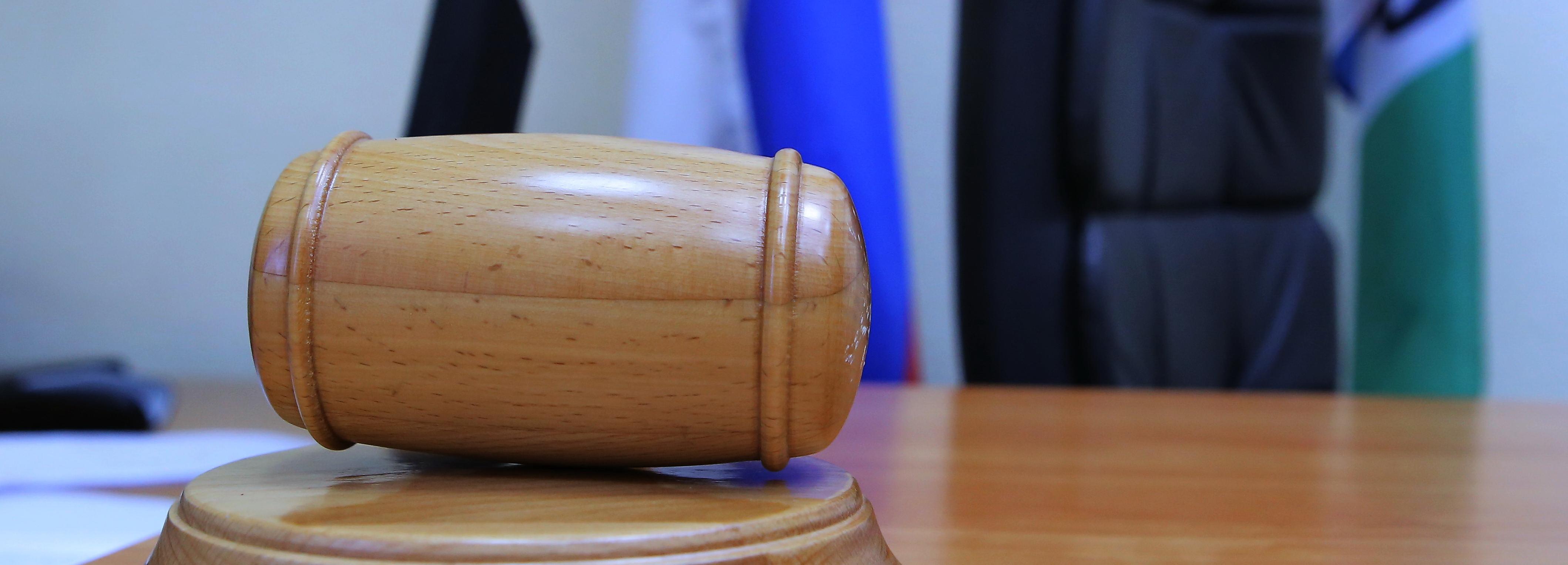 Суд постановил снести 3-этажное здание с «Перчини» в Первомайском сквере