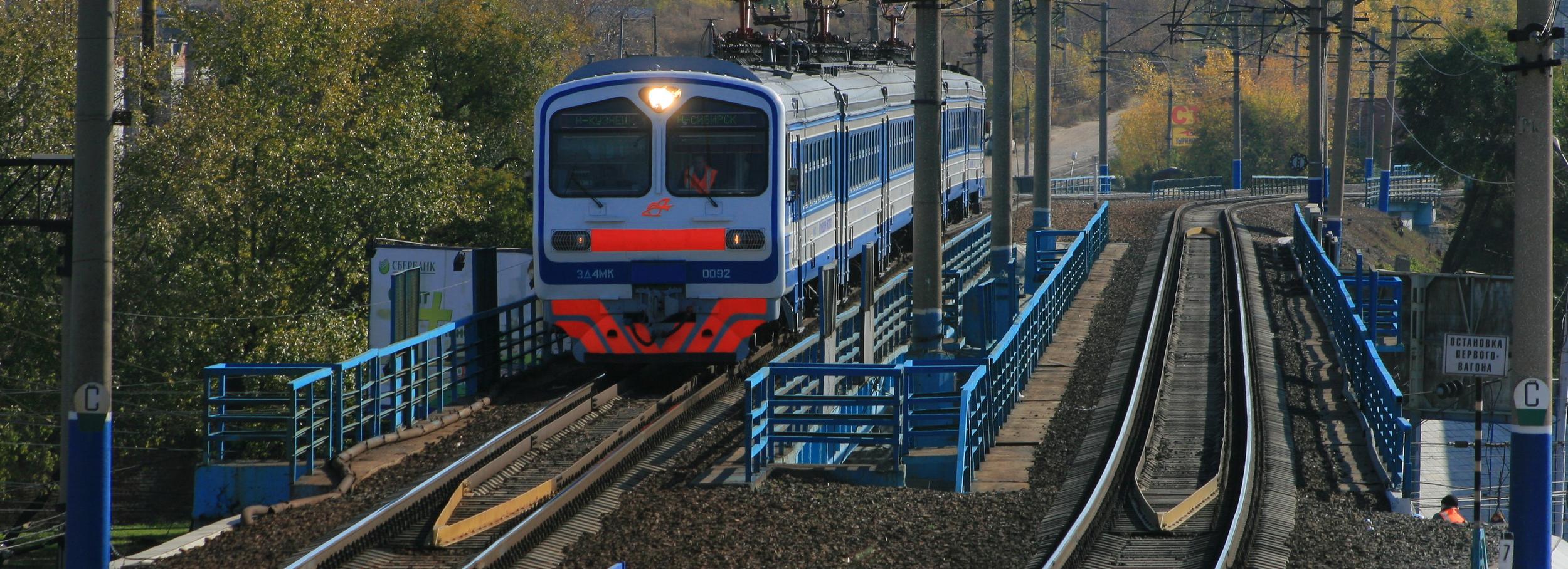 20 новосибирских электричек поменяют расписание из-за ремонта путей