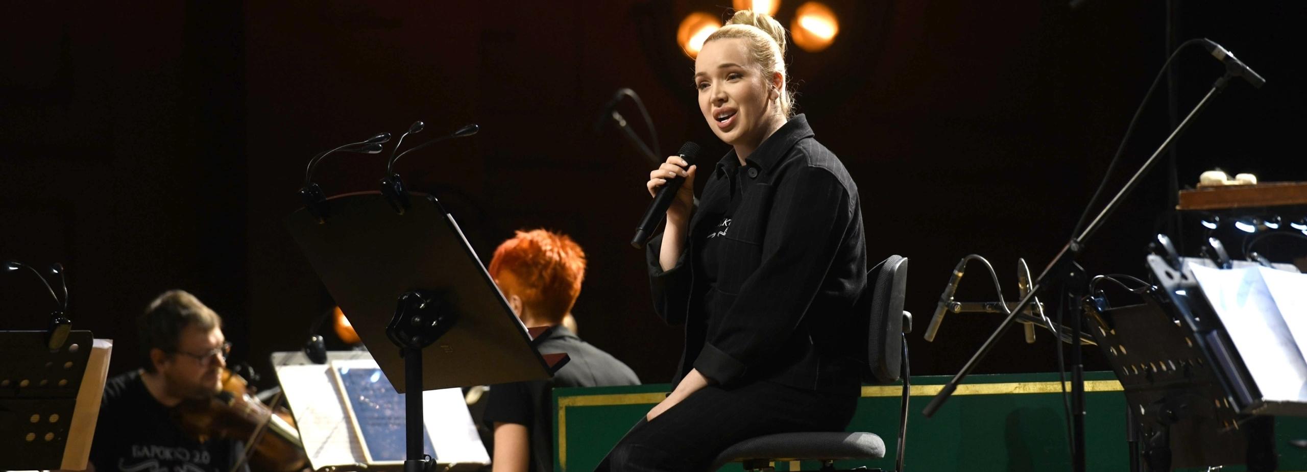 Оперная дива Бержанская спела новосибирцам советские хиты в жанре барокко