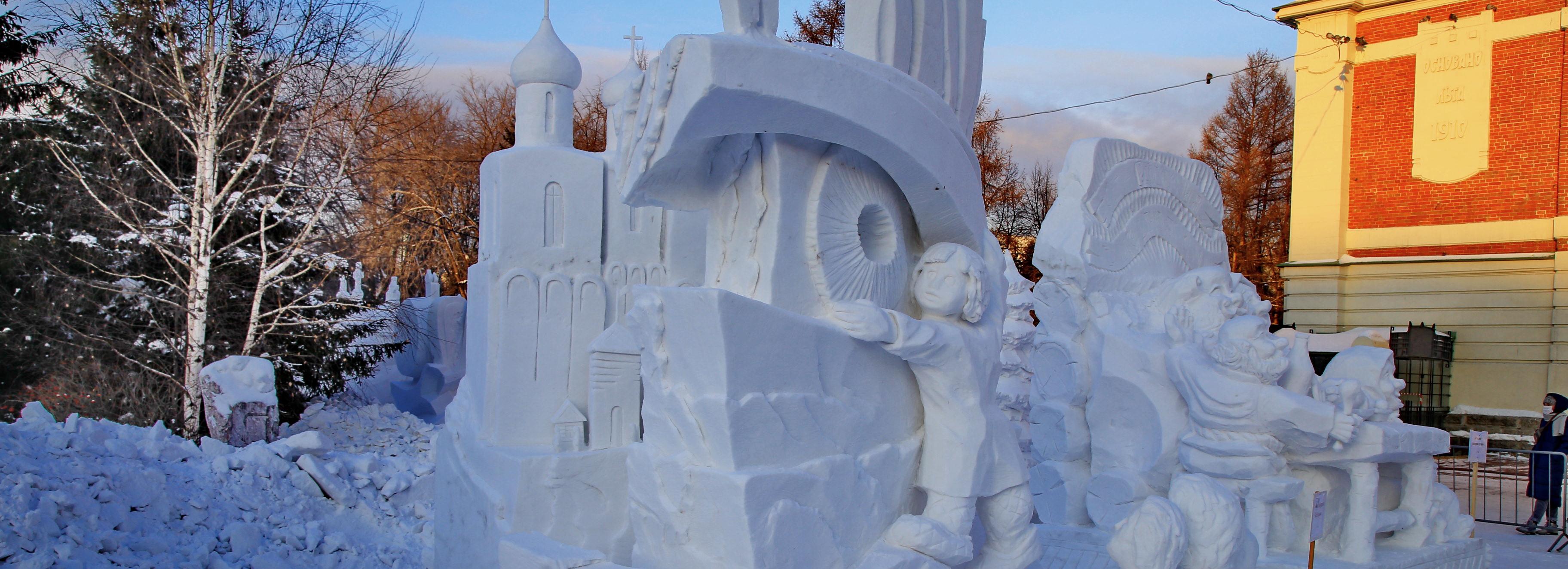 Вандалы разрушили снежные скульптуры в Первомайском сквере