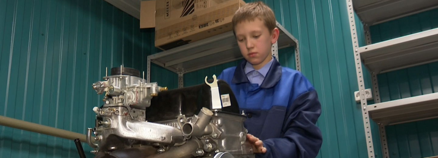 Трудным подросткам помогают выбрать профессию в «Тёплом доме»