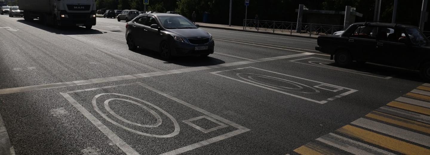 Не заезжай за линию: новую камеру для водителей установили на Фабричной