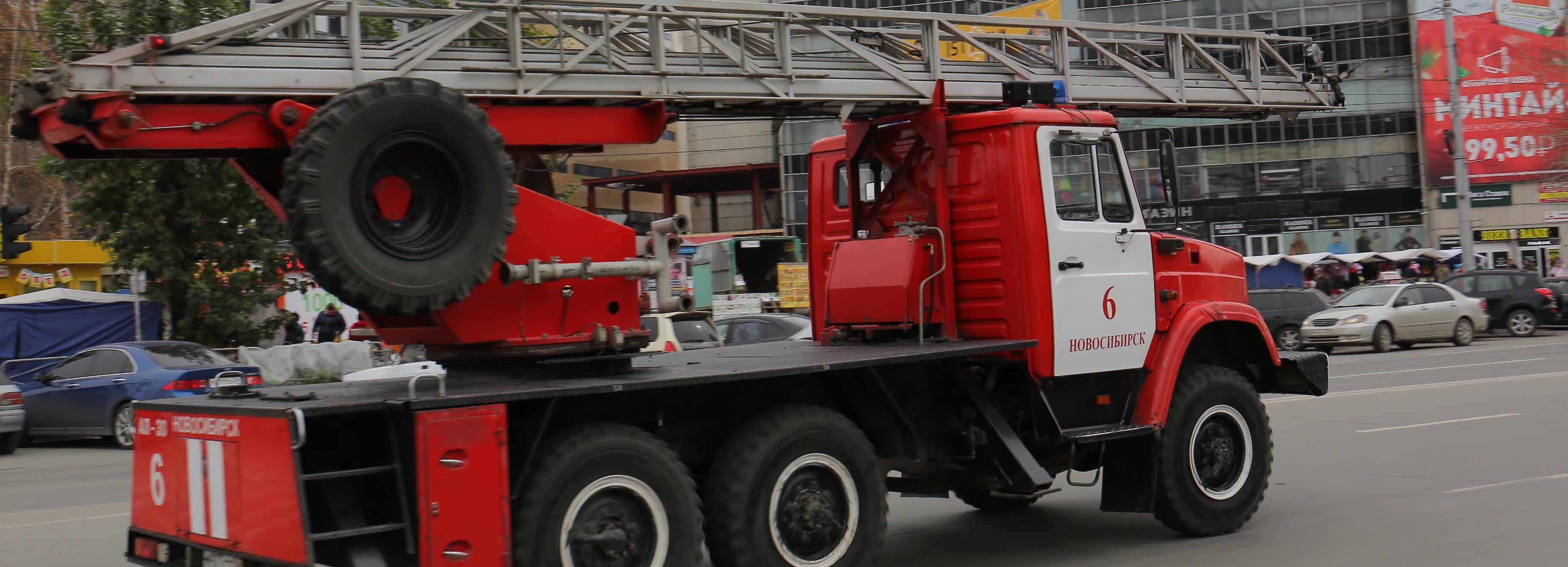 Загоревшаяся проводка привела к эвакуации трамвая в Новосибирске