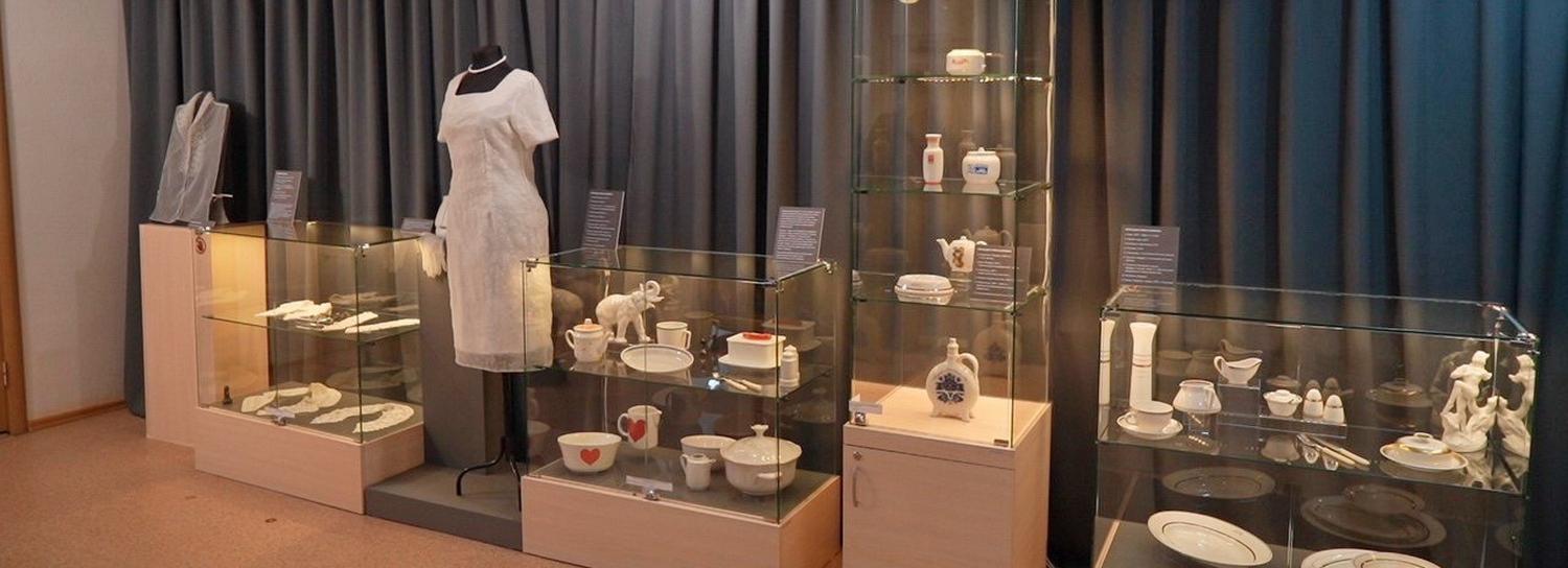 Шесть оттенков белого спрятали на необычной выставке в музее «Заельцовка»