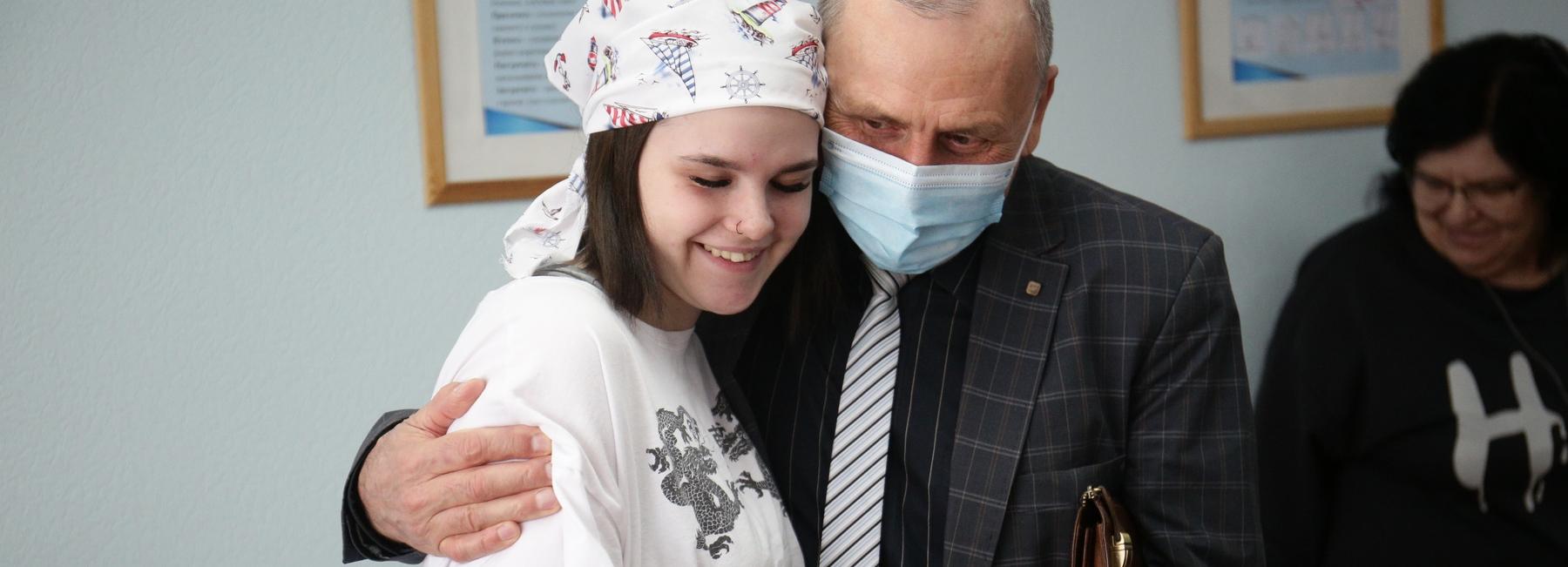 Трудных подростков учат ремонтировать машины в центре «Жемчужина»