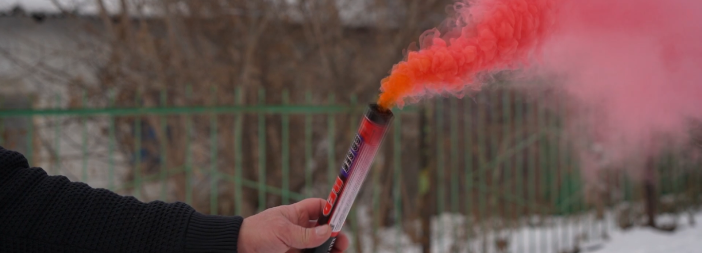 Пиротехнический урок с запуском хлопушек провели в новосибирской школе