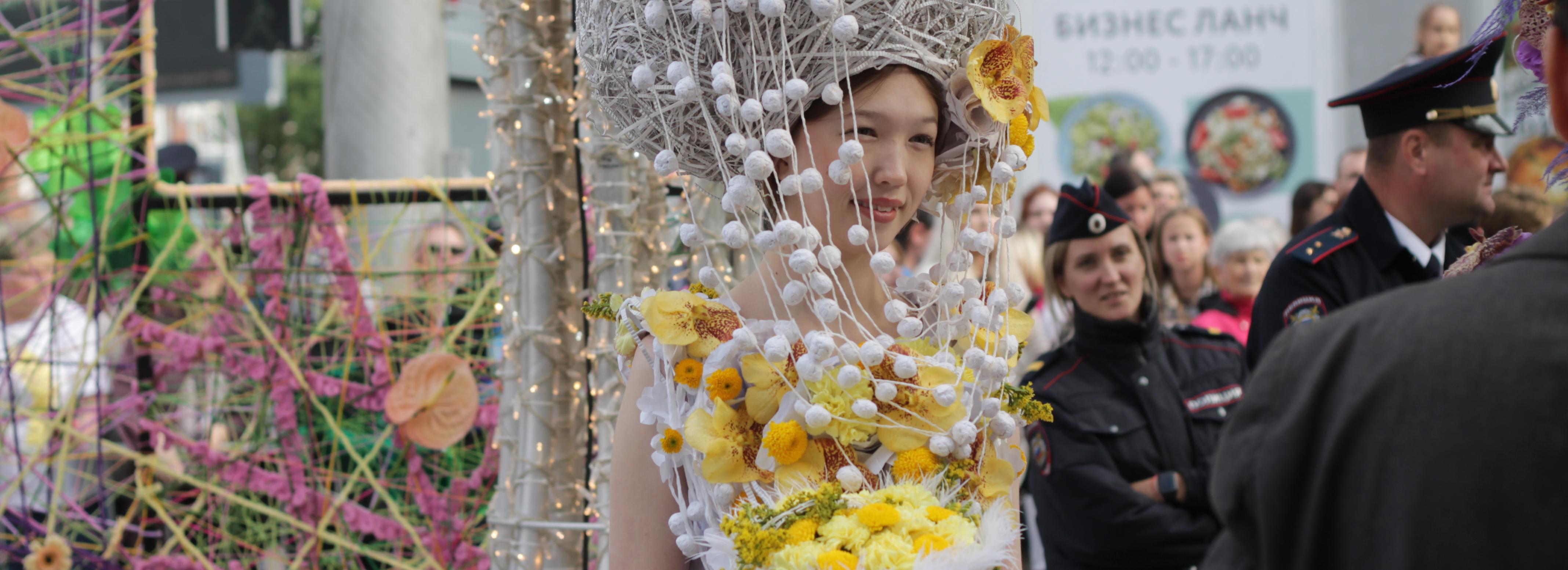 Новосибирцы перестали воровать цветы с пешеходной улицы Ленина