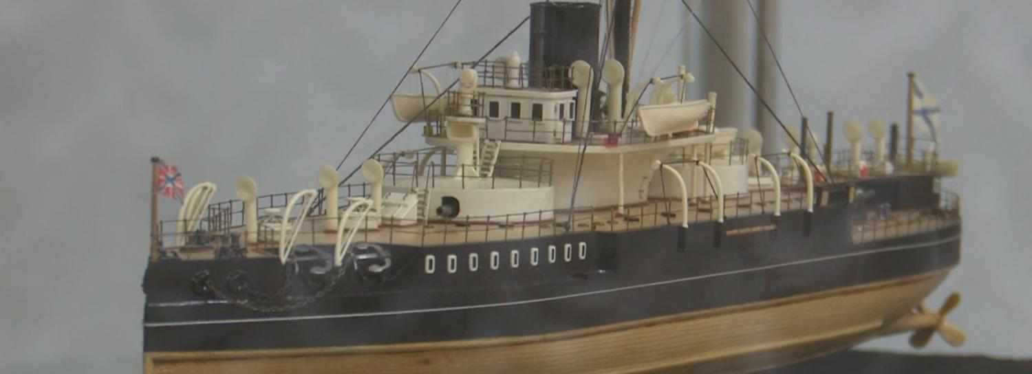 «Портреты кораблей» из главного морского музея привезли в Новосибирск