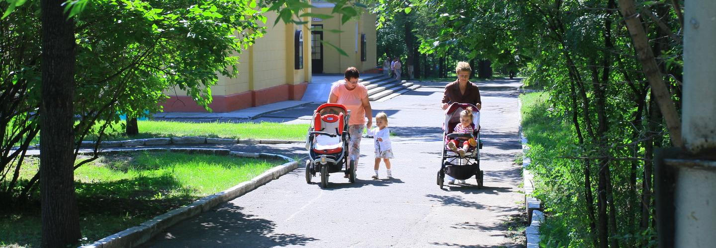 Праздно гуляющих новосибирцев не пустят в парки и скверы