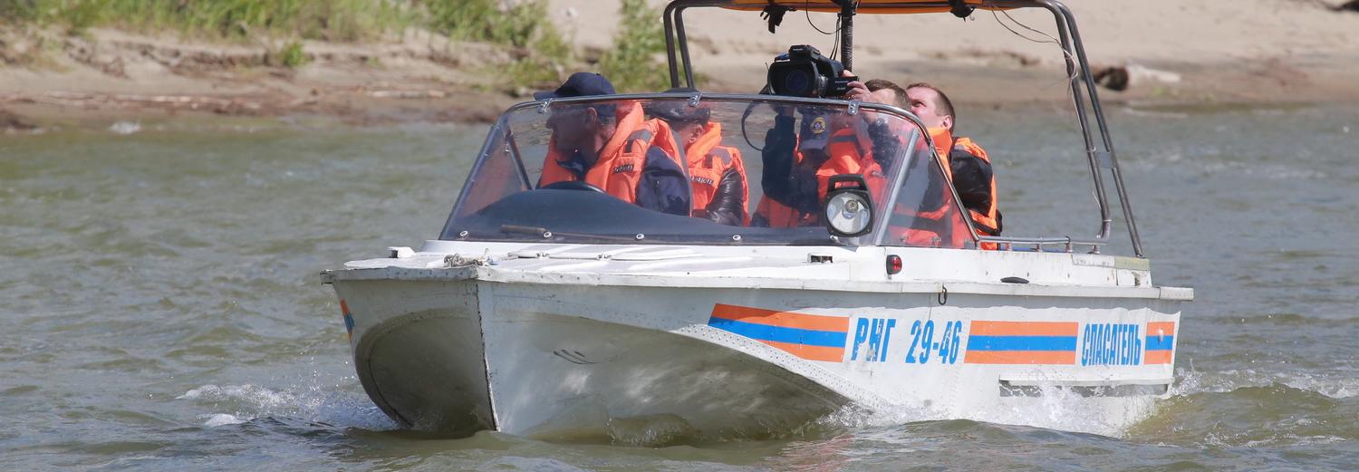 Пятерых растерянных новосибирцев эвакуировали с острова на Оби