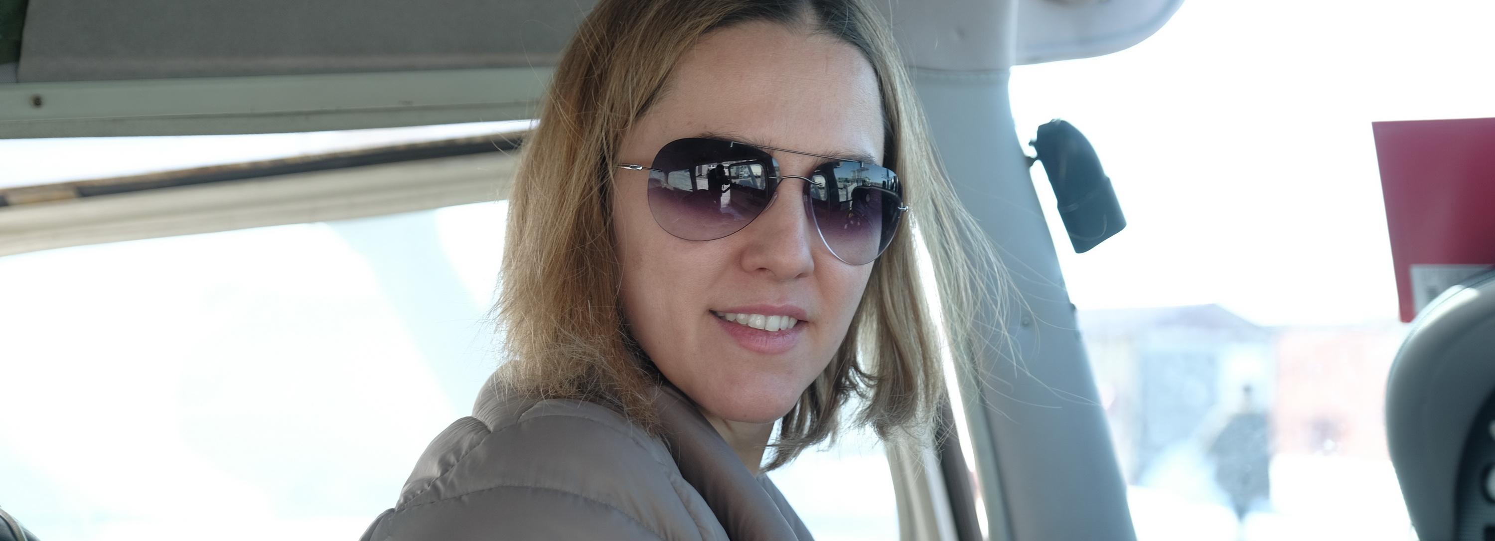 На дороге страшнее, чем в воздухе — частный пилот Людмила Агадецкая