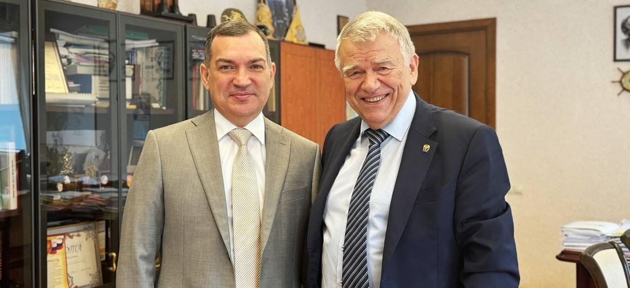 Мэр Кудрявцев обсудил развитие Академгородка с председателем СО РАН