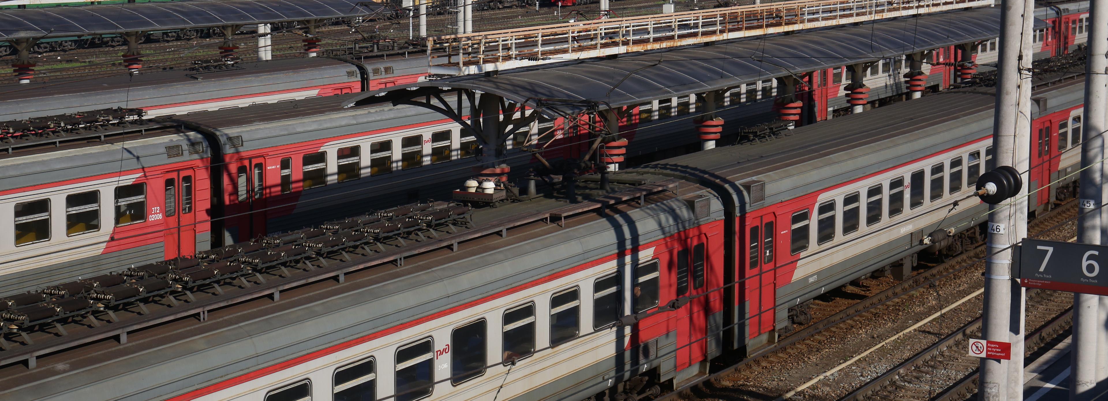 Новосибирские электрички изменят график из-за Дня народного единства