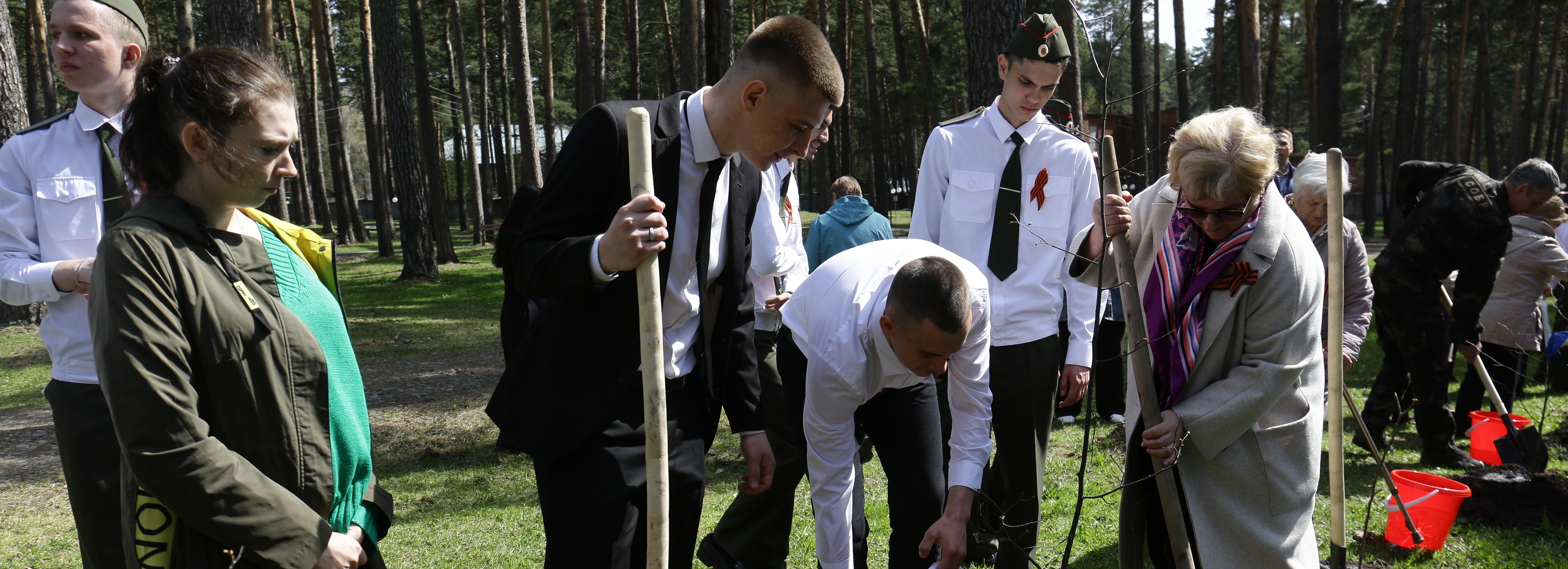 «Сад памяти» появился у центра «Обские зори» в Новосибирске