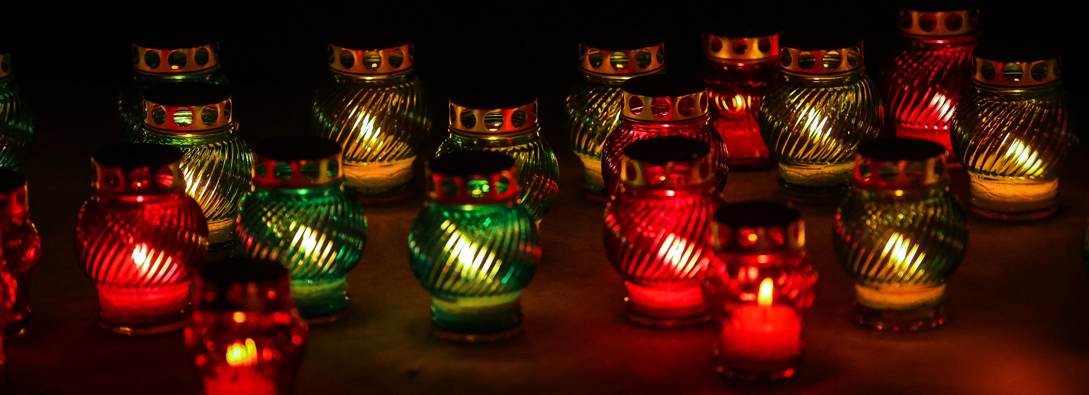 «Свечу памяти» зажёг мэр Кудрявцев вместе с сотнями новосибирцев