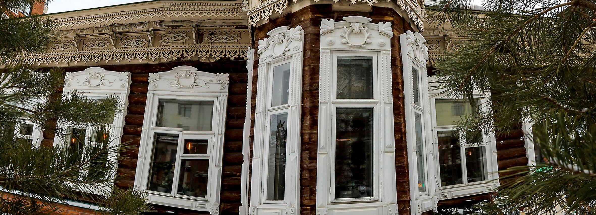 Памятнику деревянного барокко в Новосибирске отремонтируют крышу