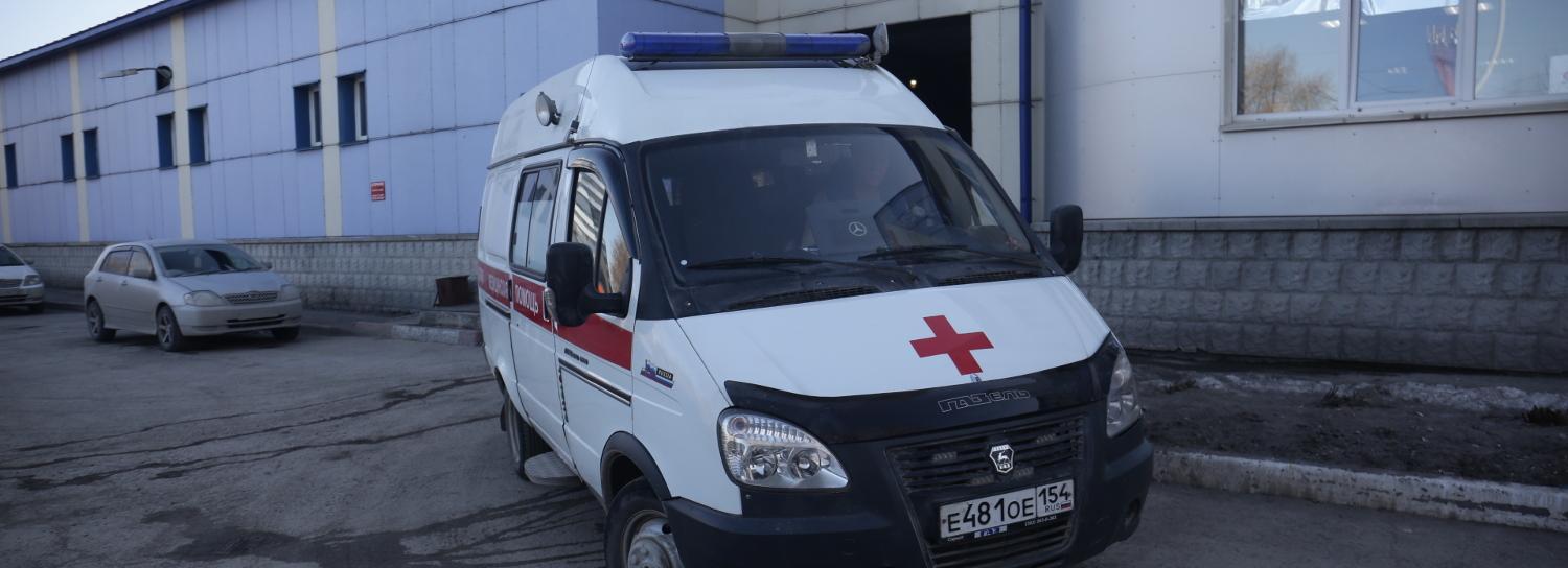 Промышленный альпинист погиб при падении с крыши в Новосибирске