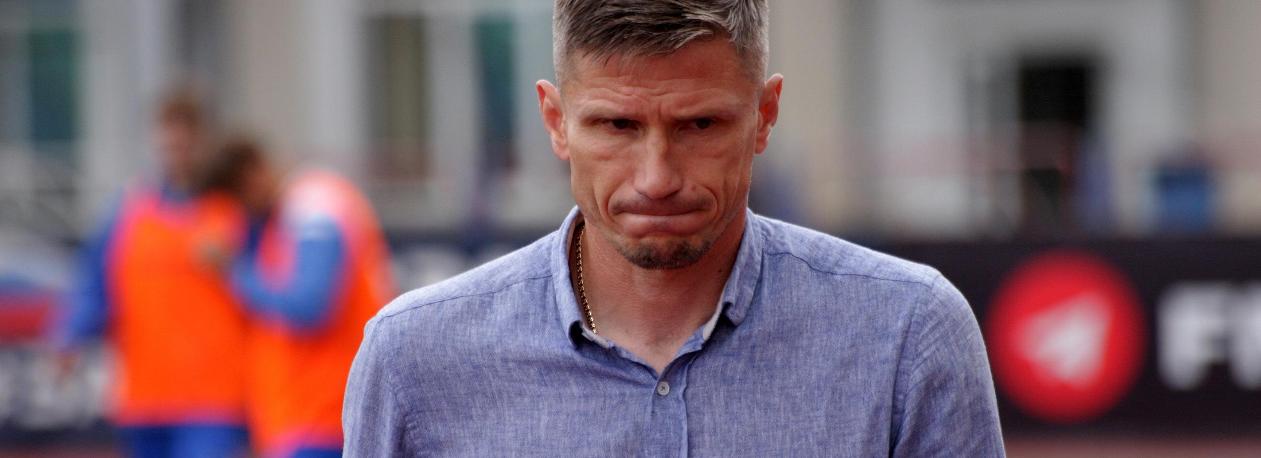 Новосибирский футбольный клуб досрочно расстался с главным тренером