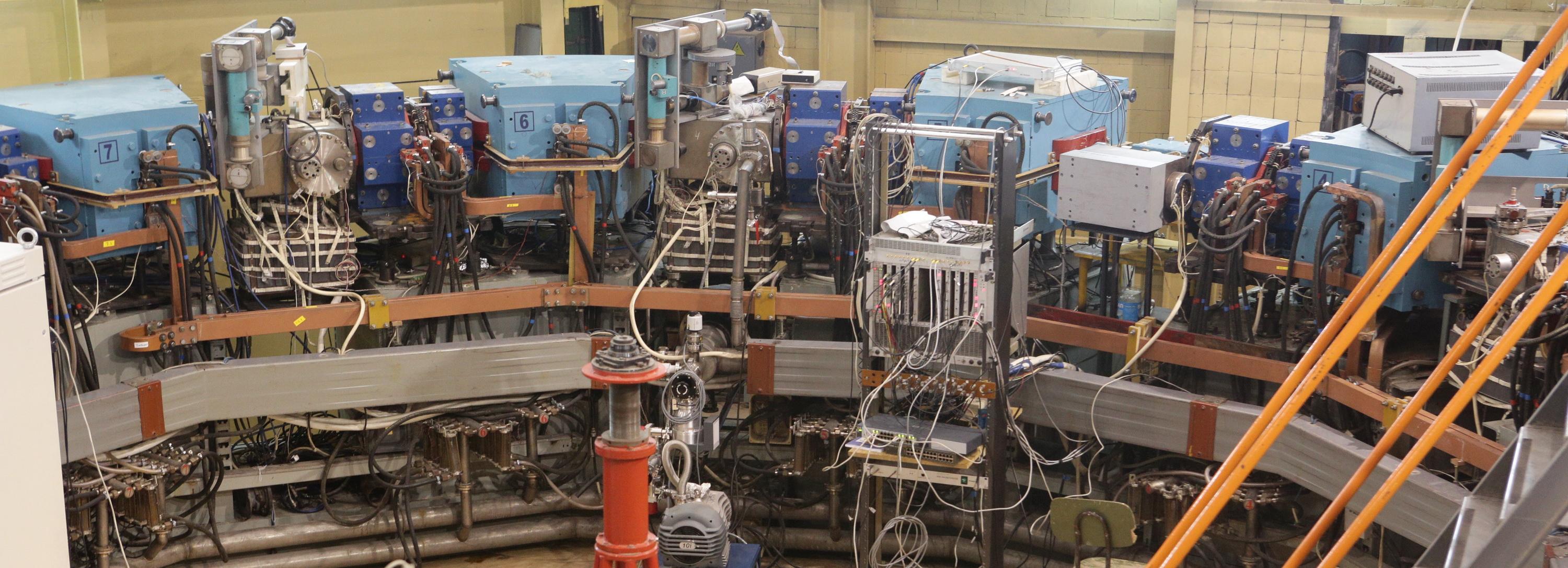 На площадку СКИФа в Новосибирске доставили партию усилителей