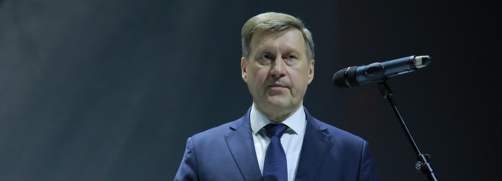 Мэр Локоть поздравляет с Днём железнодорожника