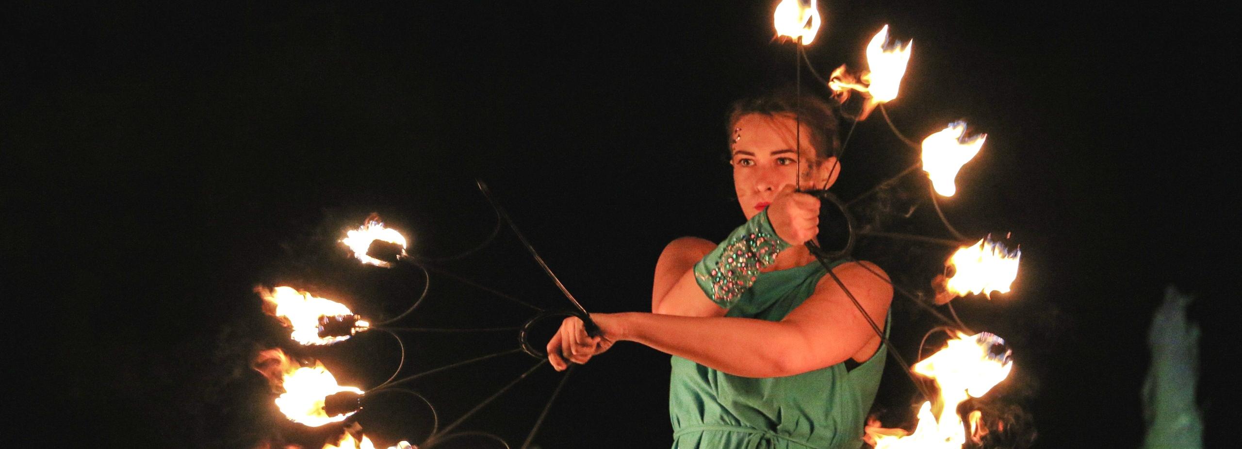 Фаер-шоу «Огни Сибири» покажут новосибирцам в трансляции