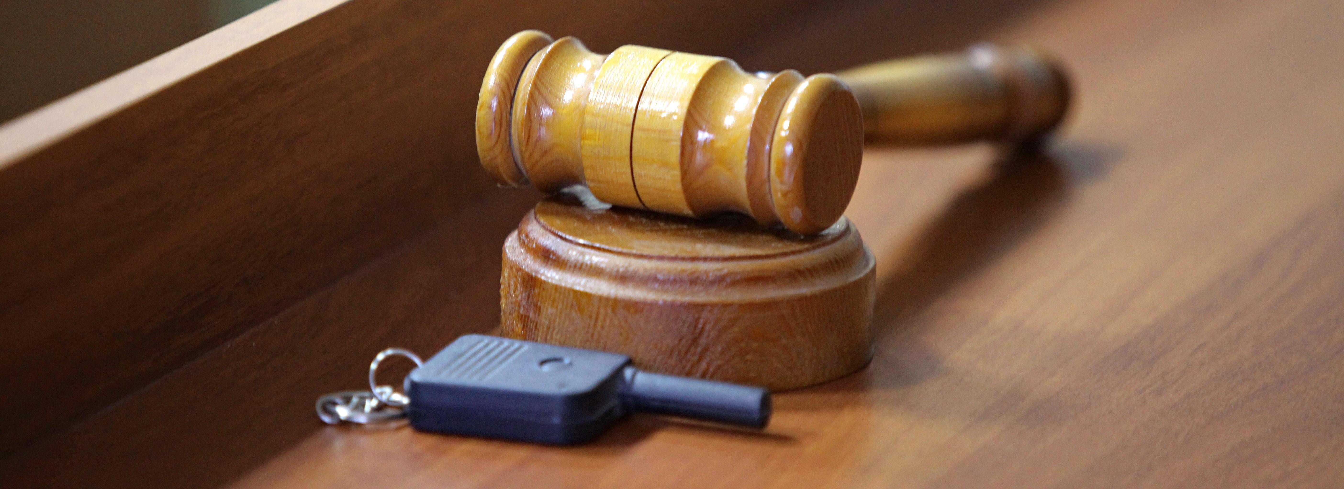 Суд вынес приговор новосибирцу, избившему врача скорой помощи