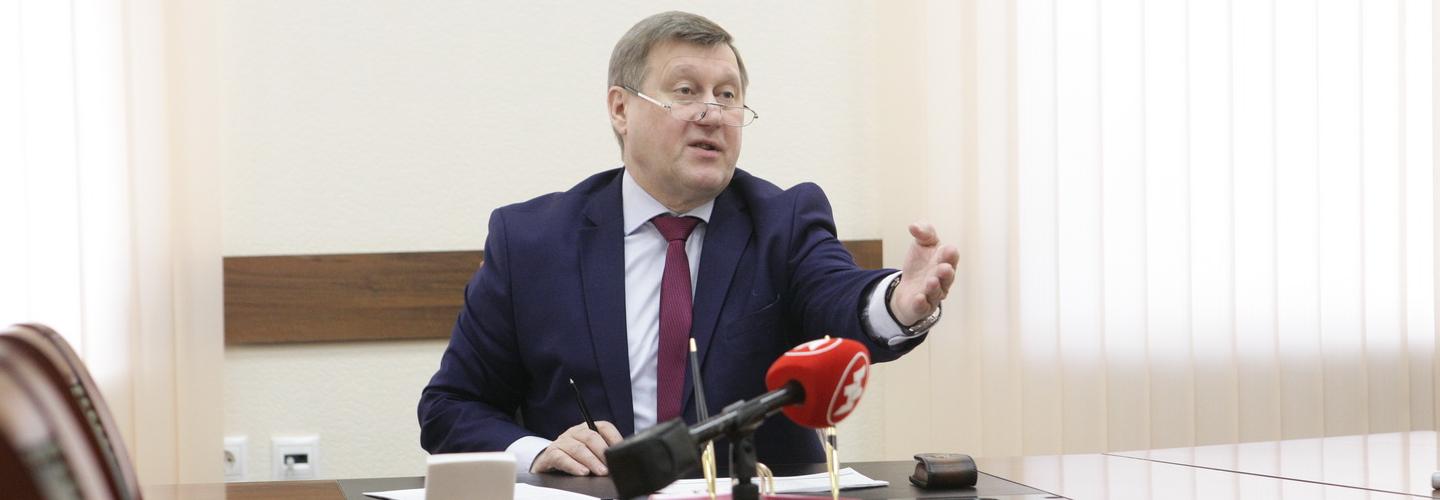 Мэр Локоть поздравляет новосибирцев с Днём русского языка