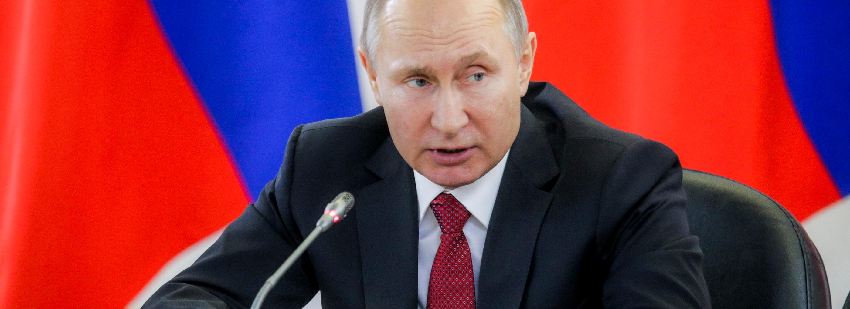 Президент Путин отметил сибиряков почётными грамотами