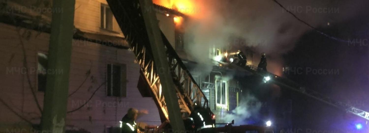 20 семей из сгоревшего барака получат поддержку от мэрии Новосибирска