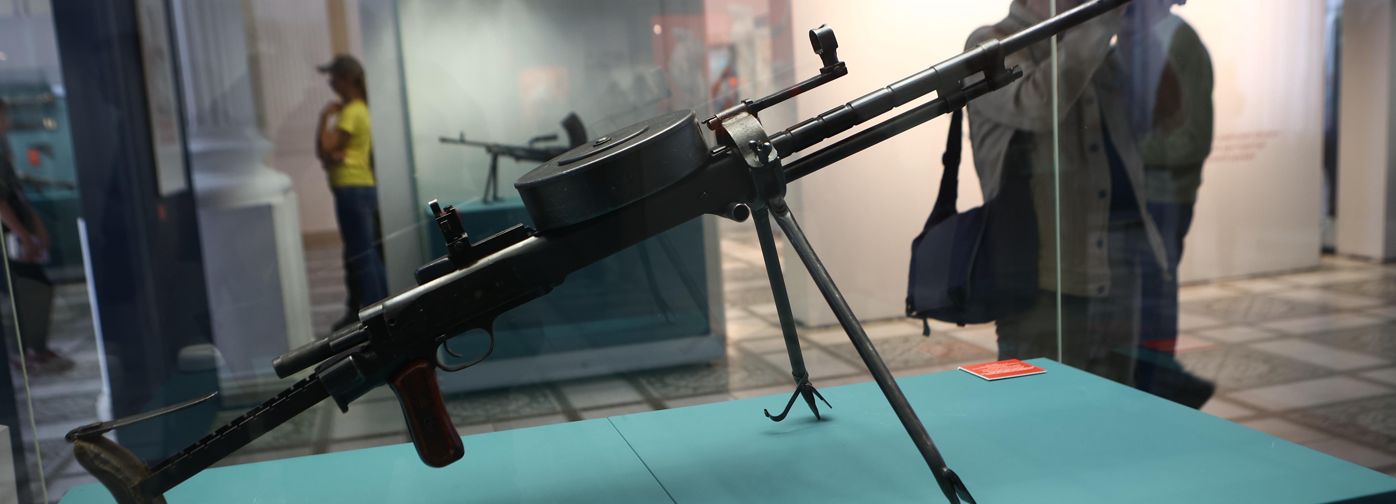 На выставку оружия Второй мировой позвал новосибирцев мэр Кудрявцев