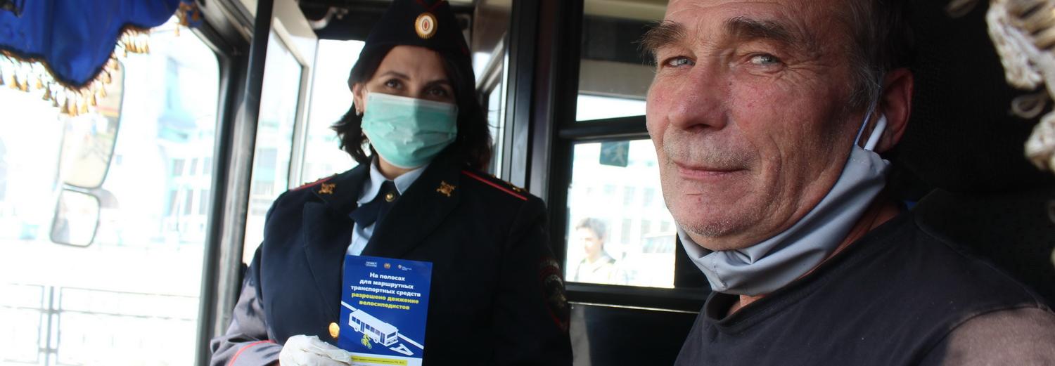 Водители автобусов притесняют велосипедистов в Новосибирске