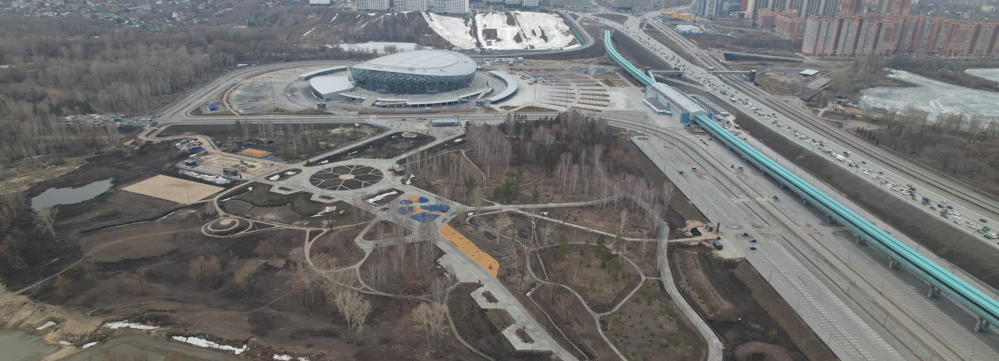 В новом парке «Арена» на берегу Оби переложат плитку