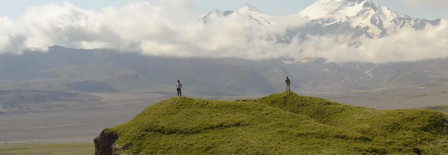 Косаток и вулканы Камчатки показал с высоты новосибирский фотограф
